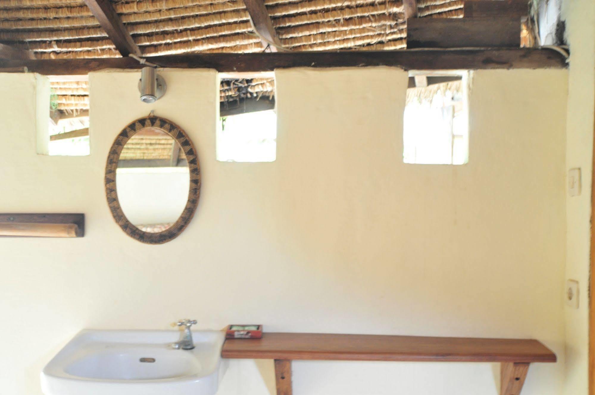 Suara Ombak Cottages Bingin Beach Bali Pecatu Exterior foto